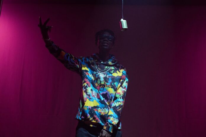 This US designer is shaping pop culture fashion, one viral look at a time — Entertainment coverage by The News Beacon. Pho...