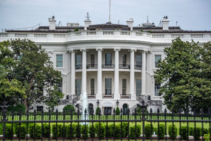 What is the White House press pool and why does it matter? — Politics coverage by The News Beacon. Photo: Dominik Gryzbon ...