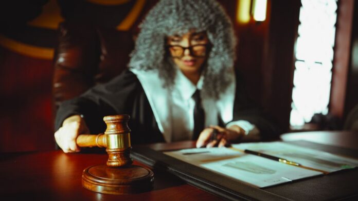 US judge delays ruling on White House ban of CNN, MS NOW, Politico — Politics coverage by The News Beacon. Photo: khezez ...