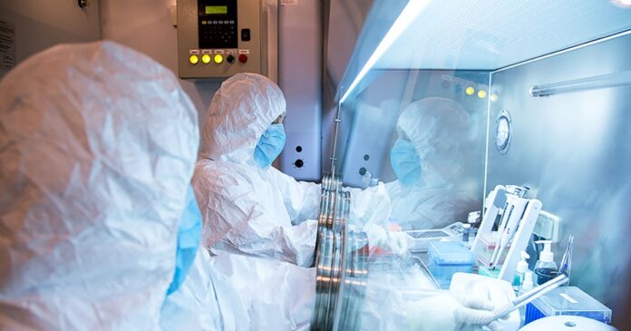 Featured image related to Russian lab worker dies of suspected plague as 200 enter medical observation