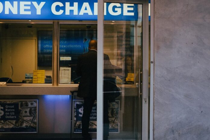 Fed leaves rates unchanged as it awaits accumulation of more information — Economy coverage by The News Beacon. Photo: Mat...